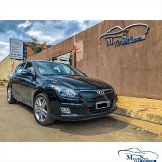 Hyundai i30 de nosso cliente @gamerssamuka que veio para eliminação de folga na coluna de direção. 
Defeito que acontece com frequência em alguns veículos equipados com direção elétrica. Para eliminação da folga foi necessária a desmontagem da coluna de direção e troca da bucha de acoplamento do motor elétrico.

Samuel, agradecemos pela confiança e preferência em nossos serviços, no que você precisar estamos a disposição.

Mecansete - Excelência em reparação automotiva.

#hyundai #i30 #car #repair #manutencao  #reparacaoautomotiva #auto #mecanica #setelagoas #mg #mecansete